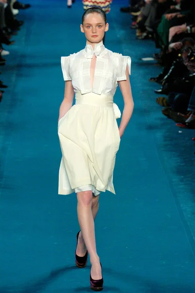 Look 37
